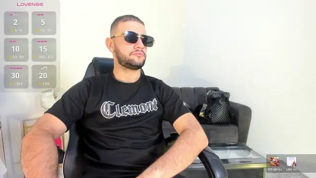 MaximusClark's Live Sex Cam Show