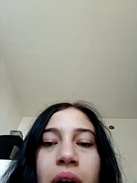 חדר צ'אט בשידור חי של Virgin_Pussy_Love