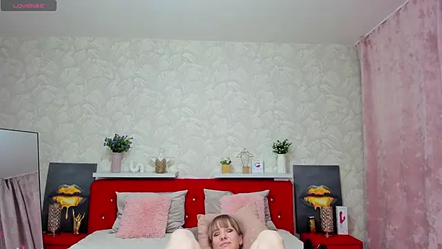 Živá chatovací místnost KattyPeachX