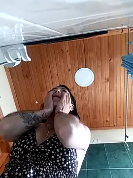 Živá chatovací místnost Mia_Love-3