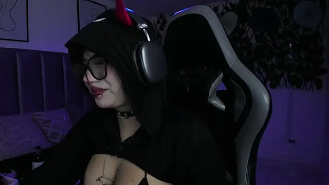 Živá chatovací místnost Kitty_Gang