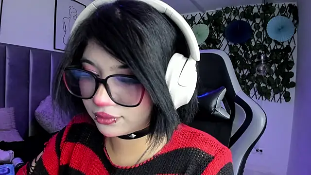 Kitty_Gang's Live Chat Room