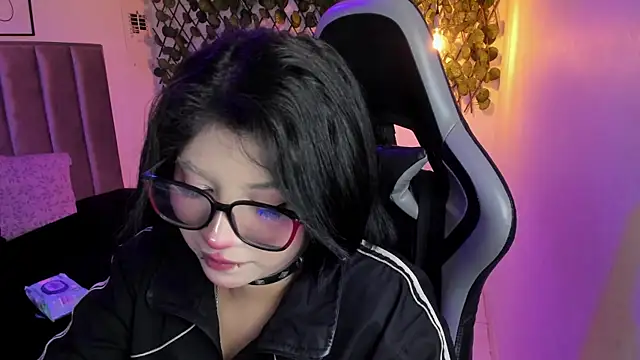Kitty_Gang's Live Chat Room