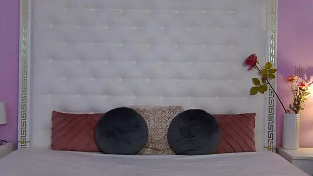 Sala de chat ao vivo de Lenna_Paul