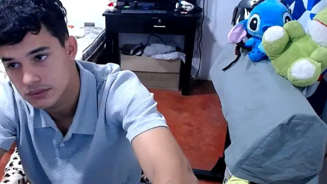 freddy_romas – live chatrum