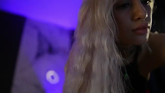 Živá chatovací místnost blondie_muller