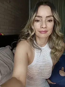 Loly_Horny Live chatroom