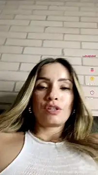 Loly_Horny Ruang Obrolan Langsung