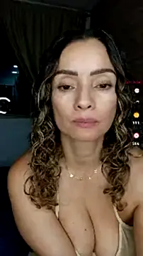 Loly_Horny Ruang Obrolan Langsung