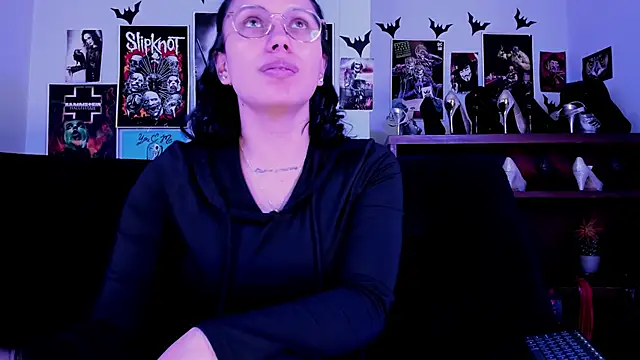 غرفة دردشة lilith-deveraux المباشرة