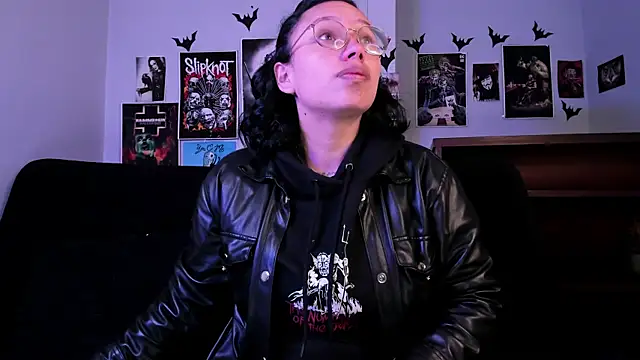 Pokój czatu na żywo – lilith-deveraux