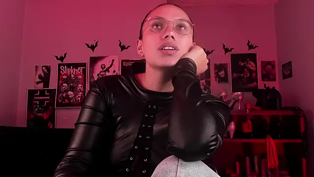 Bilik Sembang Langsung lilith-deveraux