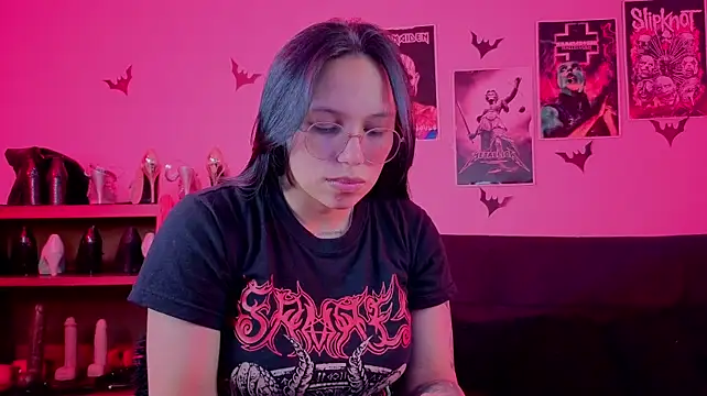 lilith-deveraux's Webcam Show