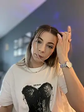 Mia_Ethan élő chatszobája
