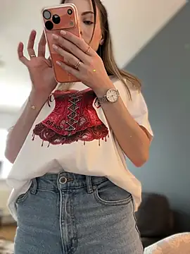 Mia_Ethan – Naživo chatovacia miestnosť