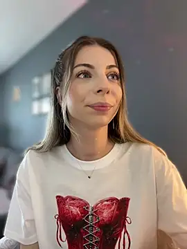 Živá chatovací místnost Mia_Ethan