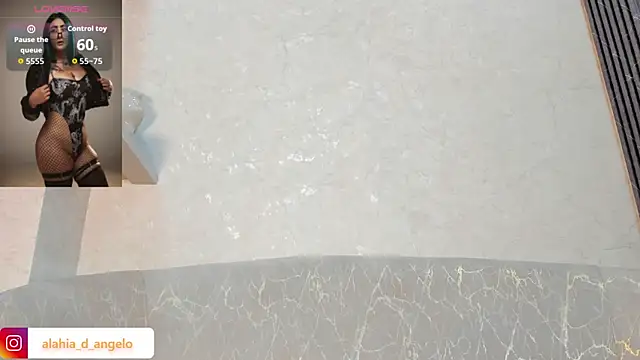 Alahia_Dangelo's Live Chat Room
