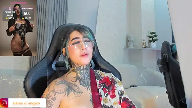 Alahia_Dangelo Adlı Modelin Canlı Sohbet Odası