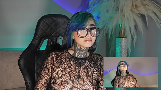 Chat soba uživo modela Alahia_Dangelo