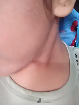 Chat soba uživo modela Anki-doll