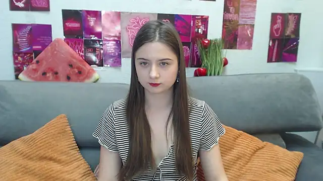 MilanaRoza Adlı Modelin Canlı Sohbet Odası