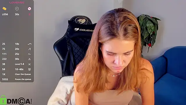 Jennifer_Wadee Adlı Modelin Canlı Sohbet Odası