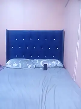 Sala de chat ao vivo de Luciouslips00