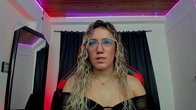 Chat soba uživo modela Keyth_clement