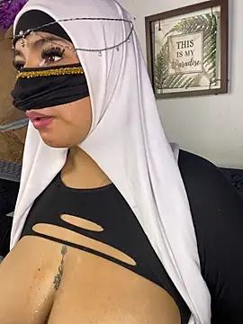 zulema_parvin élő chatszobája