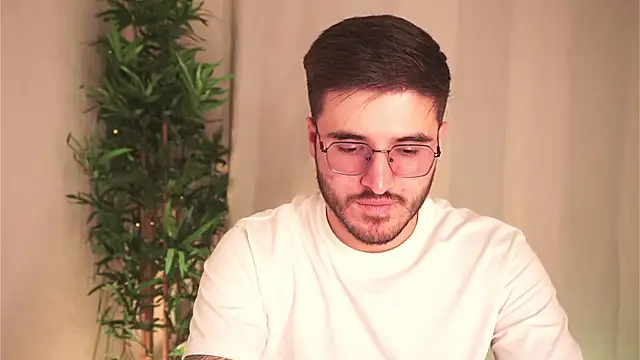 Živá chatovací místnost Tony_Wylie