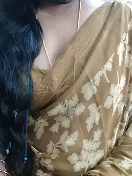 Živá chatovací místnost Hotgirlindian52