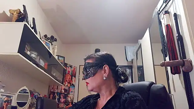 LadyMaxime511 чат на живо