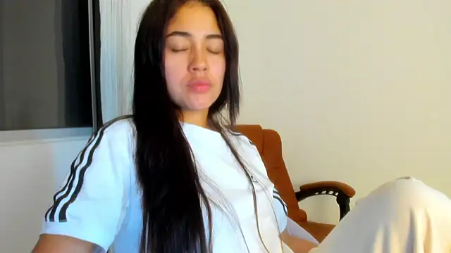 AriaMontgomery – live chatrum