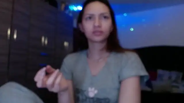 holy_juli Cameră chat live