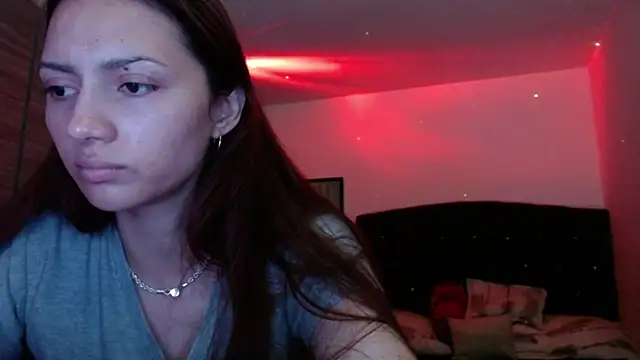 holy_juli Live Chatraum
