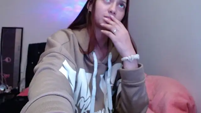 Chatroom en direct de holy_juli