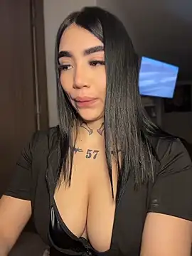 Nickiiiii Ruang Obrolan Langsung