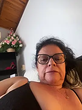 Sharongirl07 Adlı Modelin Canlı Sohbet Odası