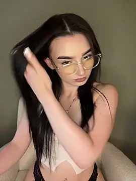 AdelinaAlia live-chat rom