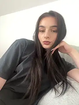 AdelinaAlia – live chatrum