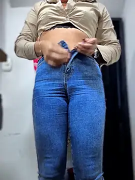 Phòng Chat Trực Tiếp VIOLETA-25_