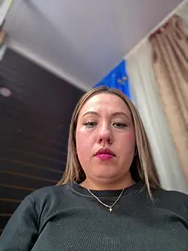 Živá chatovací místnost VIOLETA-25_