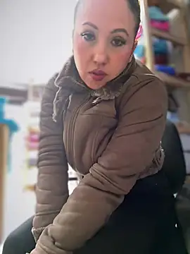 غرفة دردشة VIOLETA-25_ المباشرة