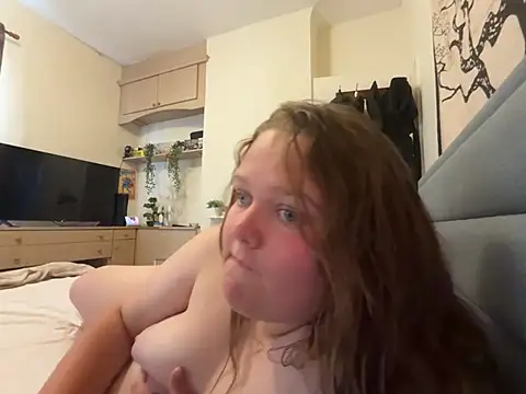 Scarlet1128's Live Sex Cam Show