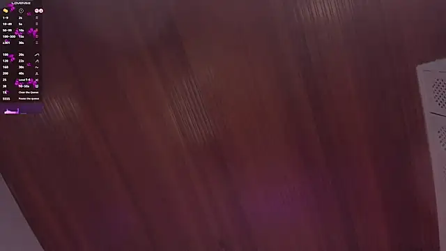 Онлайн чат elodie_walker