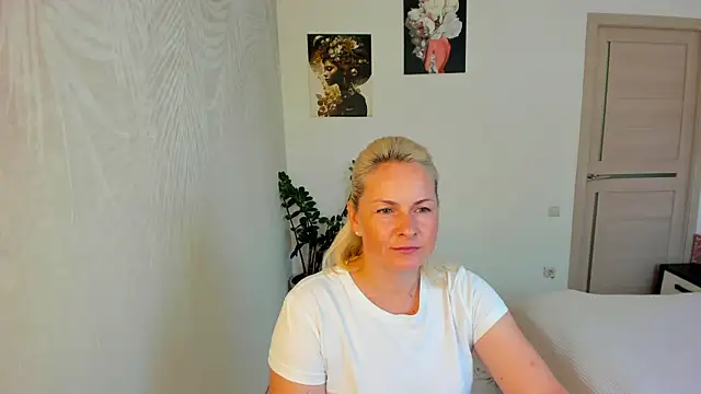 Pokój czatu na żywo – Alicee_Gracee