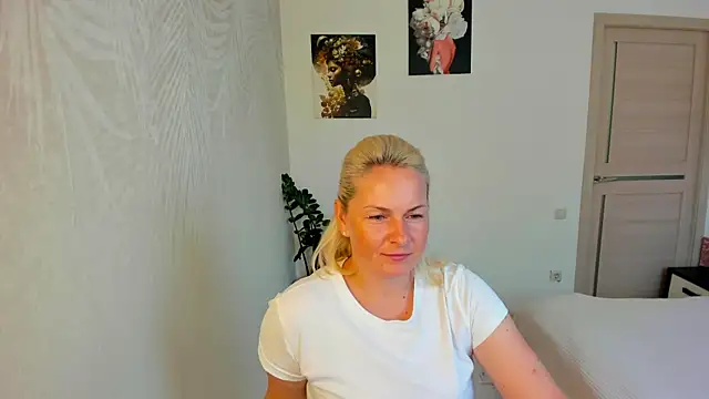 Živá chatovací místnost Alicee_Gracee