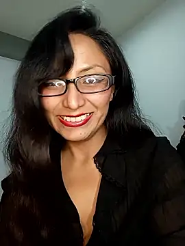 LucyCherry69n Live chat-huone