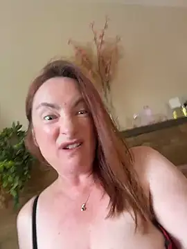 Sala de chat ao vivo de LouiseTswing