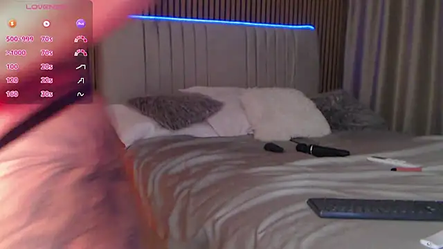 Chat soba uživo modela Halie_May